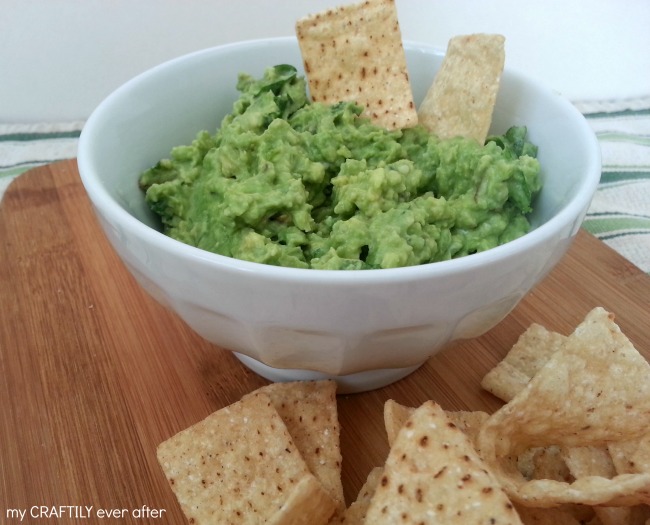 6 ingredient guacamole from My Craftily Ever After