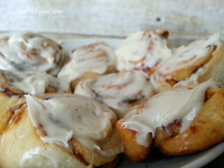 apple cinnamon rolls with only 3 ingredients