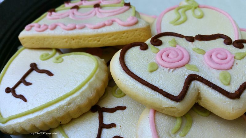 custom wedding cookies