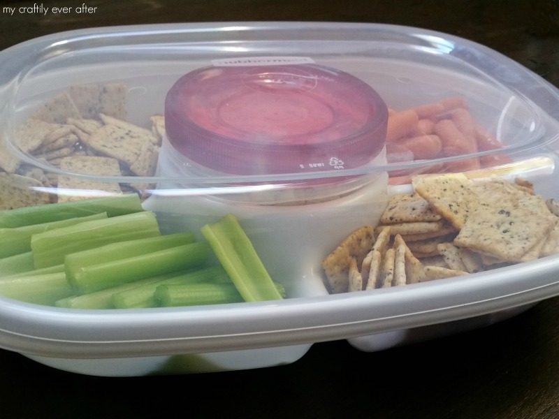 Rubbermaid Party Platter with smoked salmon dip