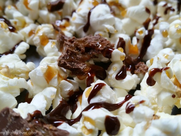 chocolate caramel popcorn