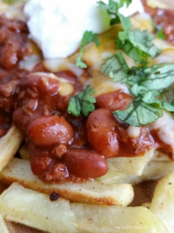 the perfect football food - chili cheese fries!